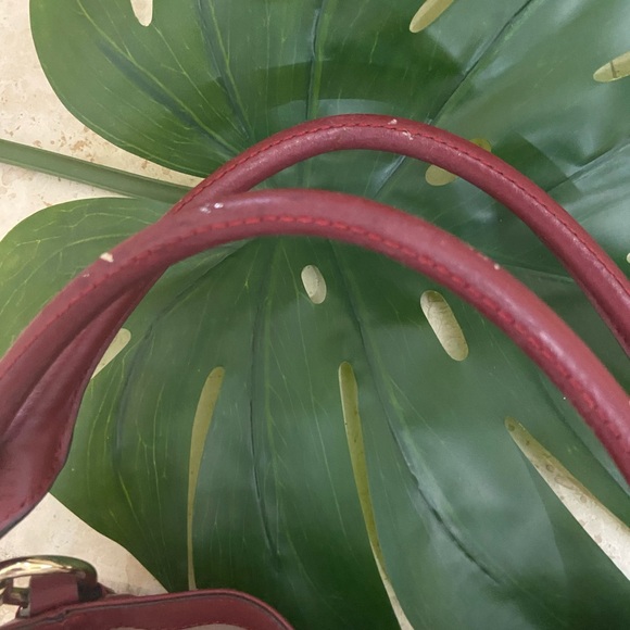 Over the shoulder, large coach bag. Burgundy beautiful has a little damage - Picture 2 of 4